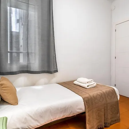 Fridays Flats Arc De Triomf - Solar & Spacious * Barcelona