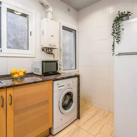 Arc De Triomf Base 4br For 5 Lift Appartement *