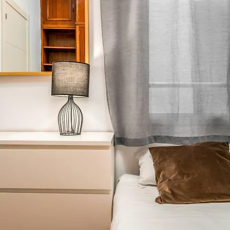 Appartement Arc De Triomf Base 4br For 5 Lift Barcelone